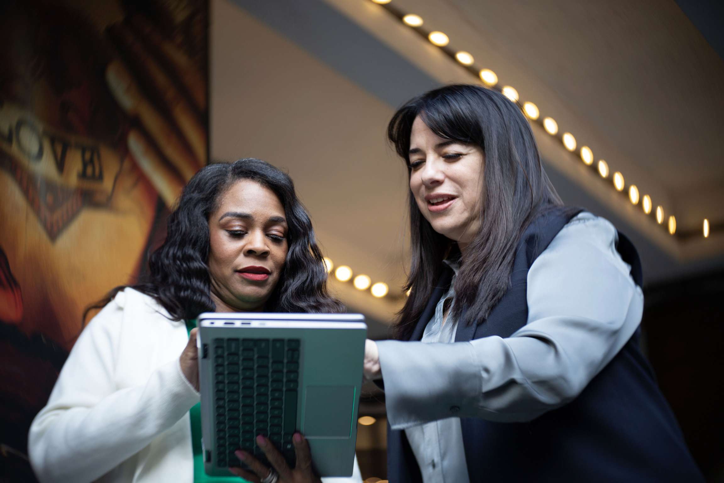 IMG Onward 2 women on Device Win11 Pro min.jpg