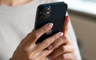 New Phone? No Problem! Easy Beginner’s Guide to Using Android or iPhone